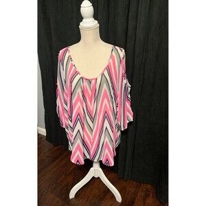 Umgee Cold Shoulder Sheer Top. Size 1XL.